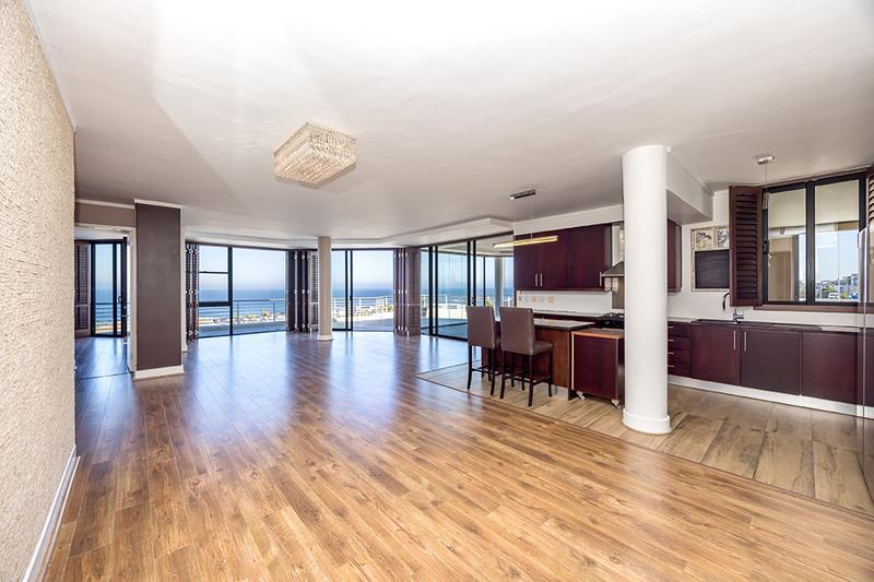 3 Bedroom Property for Sale in Bloubergstrand Western Cape